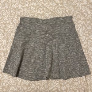 Short skirt, new, size M, old navy